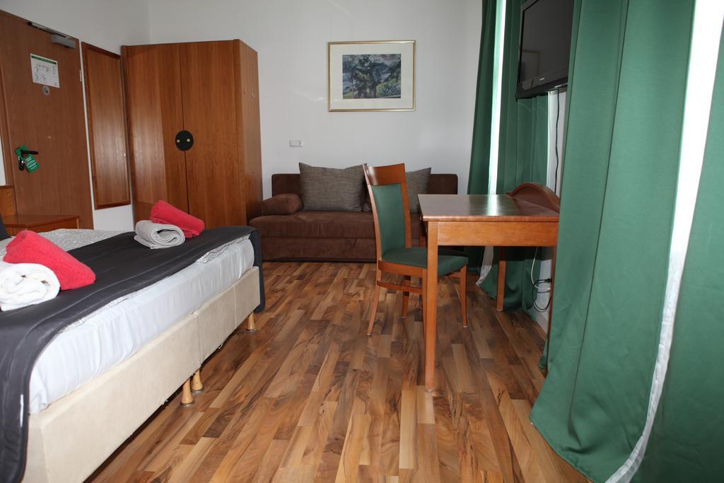 Alt-erfurt Hotel 3*